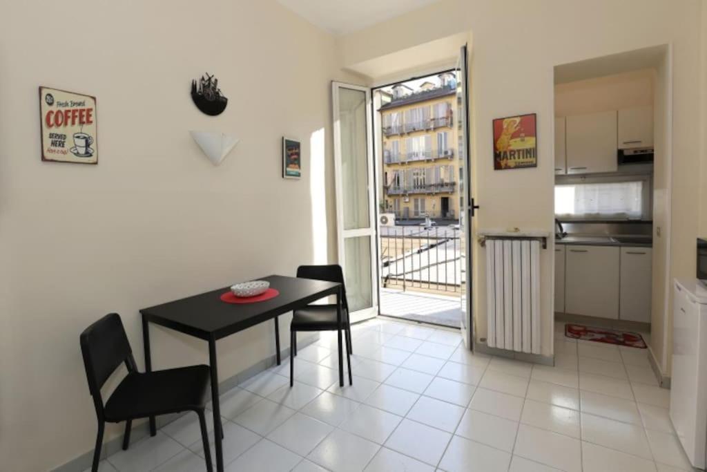 Bel Bilocale Vicino Alla Metropolitana E Al Centro Apartment Turin Bagian luar foto