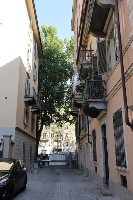 Bel Bilocale Vicino Alla Metropolitana E Al Centro Apartment Turin Bagian luar foto